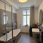 شقة Domfreyheit