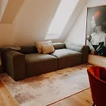 Domfreyheit شقة