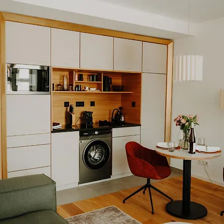 Domfreyheit Apartamento *